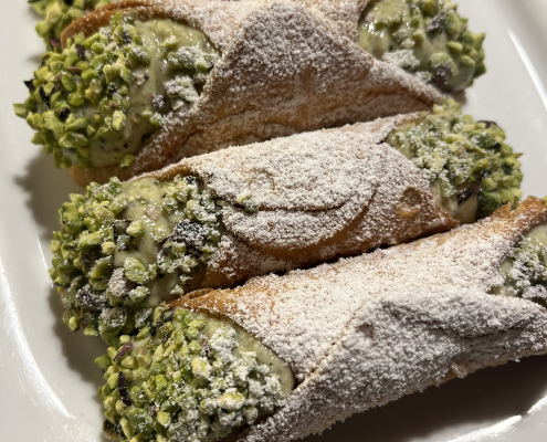 Cannoli mit Pistazien-Ricotta-Füllung Cannoli mit Pistazien-Ricotta-Füllung